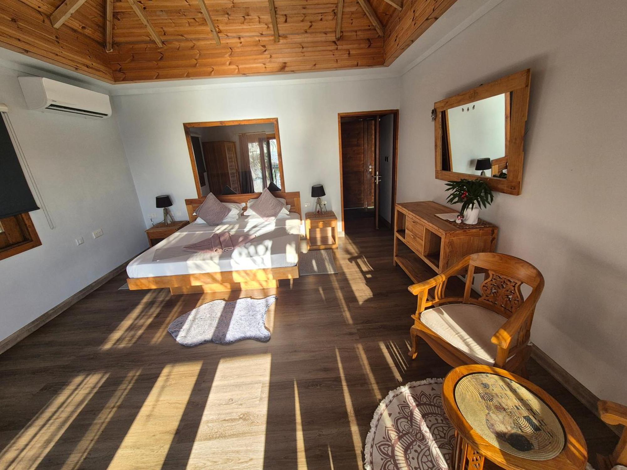 Marquise&Infinity villas Glacis  Extérieur photo