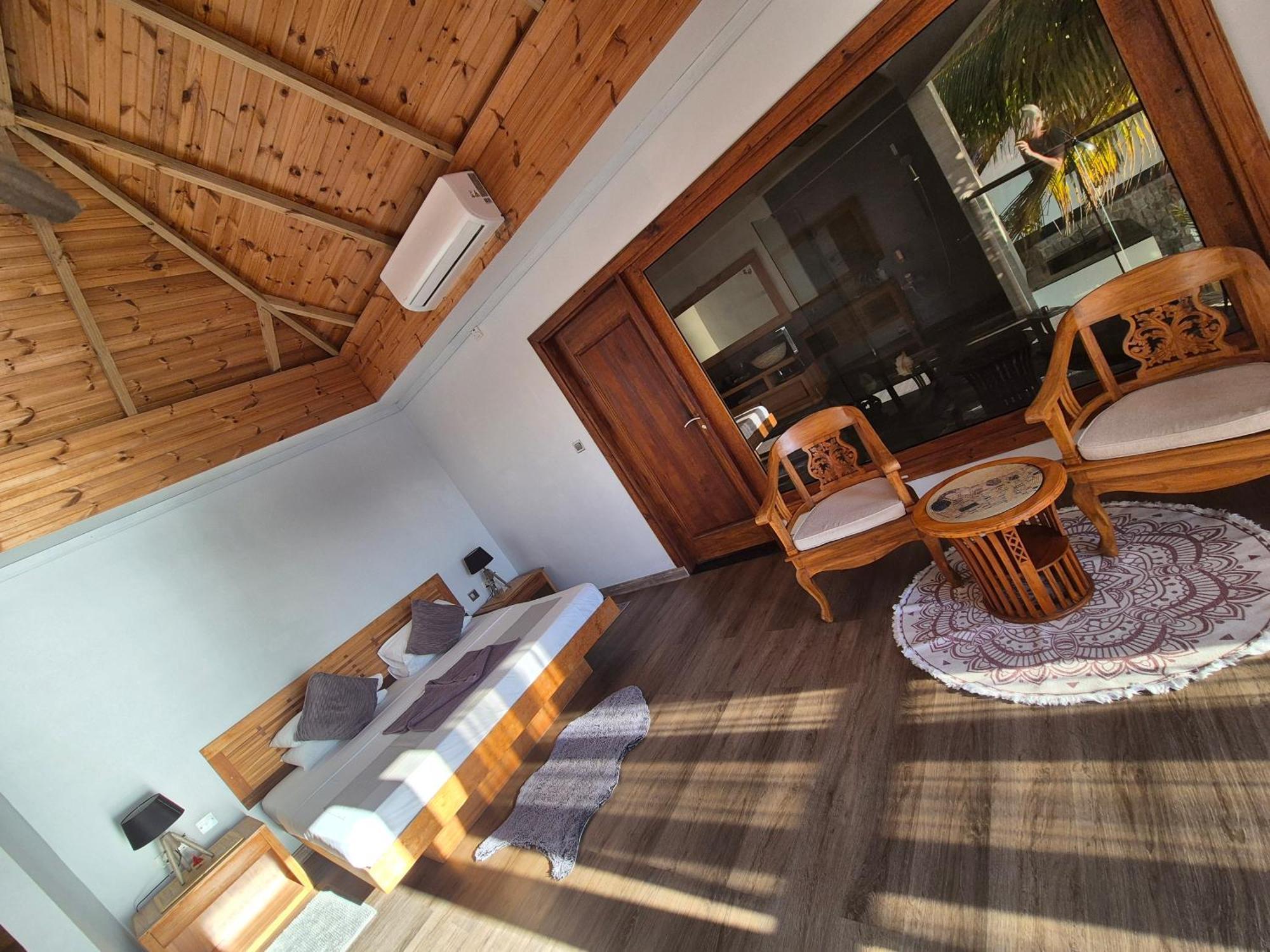 Marquise&Infinity villas Glacis  Extérieur photo